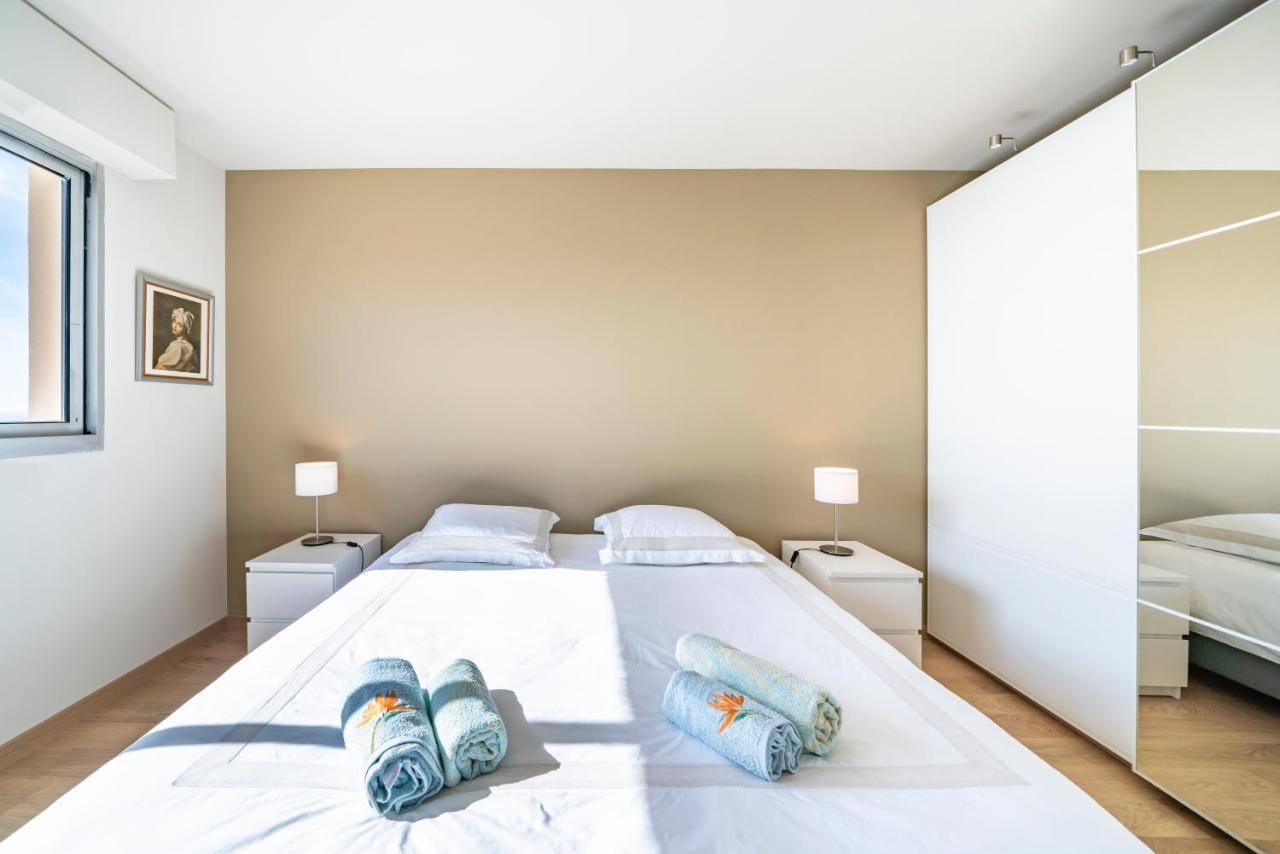 Baie Roquebrune, Balcon Vue Mer, Parking Gratuit - Ao Appartement *